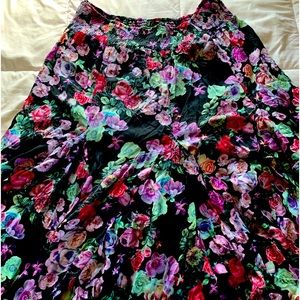 CALEOOA WOMANS SKIRT 3X fabulous long flowing floral design elastic waist